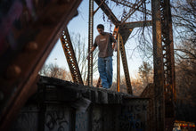 Load image into Gallery viewer, earth brown tee